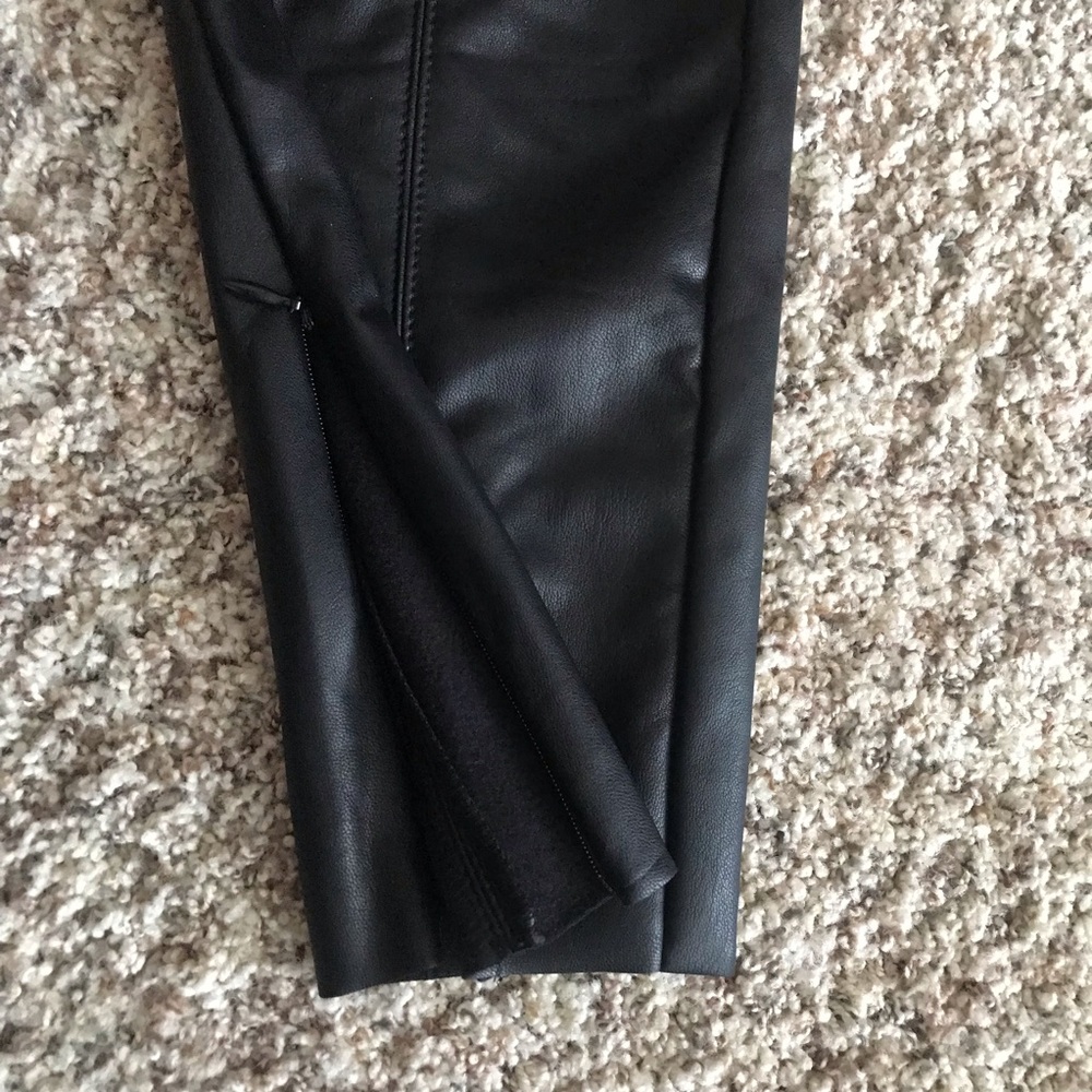 Iris Basic Black Vegan Leather Legging Pants Large - image 6